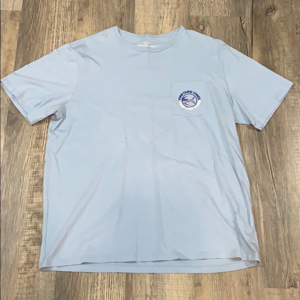 VINEYARD VINES TEE SHIRT. XL